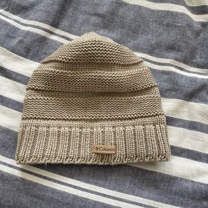 Columbia beanie, tanish color